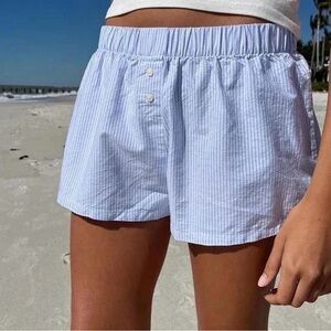 Brandy Melville
Keira Striped Linen Sweatshorts